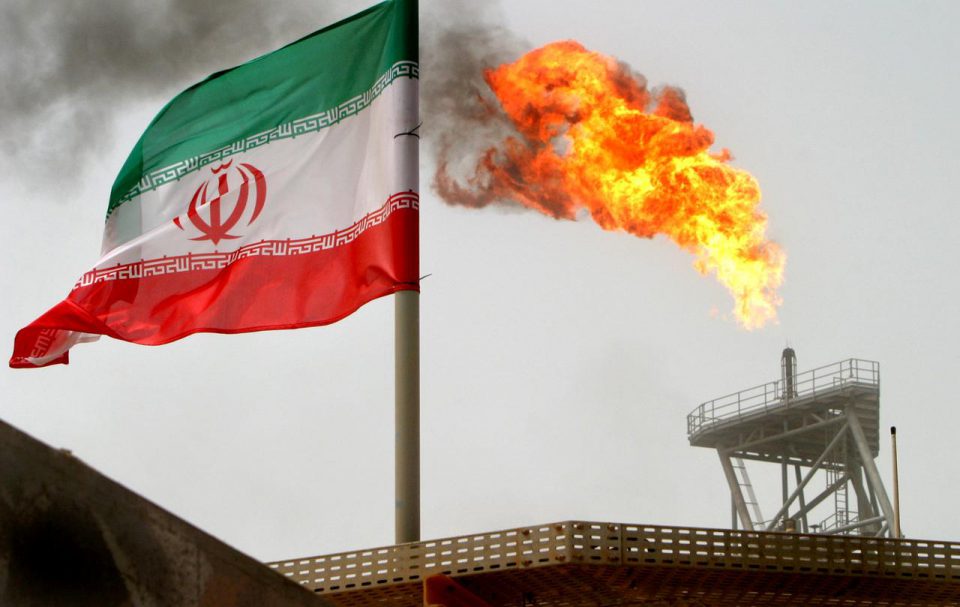 US Threatens to do Away with Waivers for Iranian Oil Importers